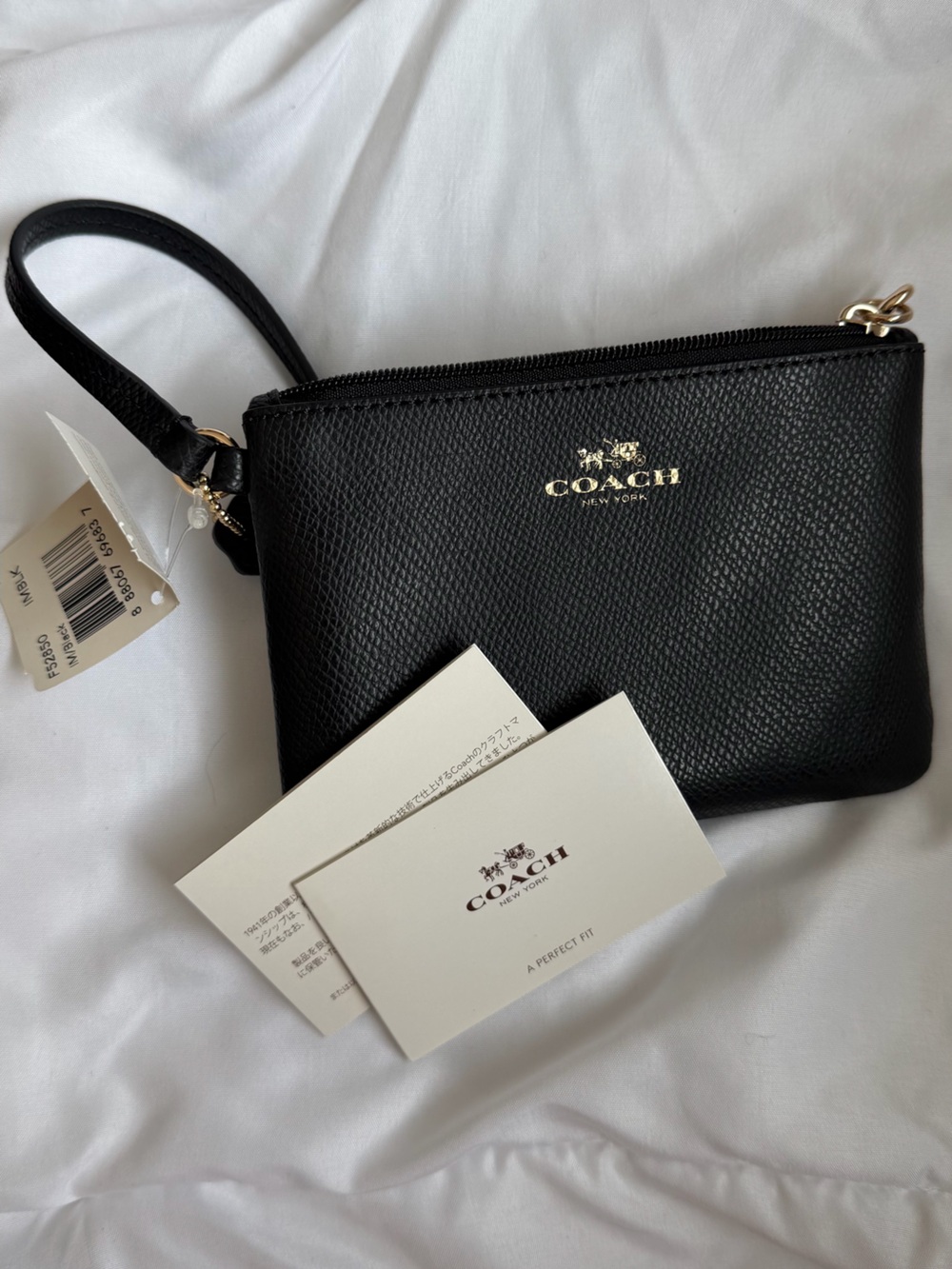 NWT and Box Coach Black Leather Wristlet with Gold Hardware - Picture 2 of 7